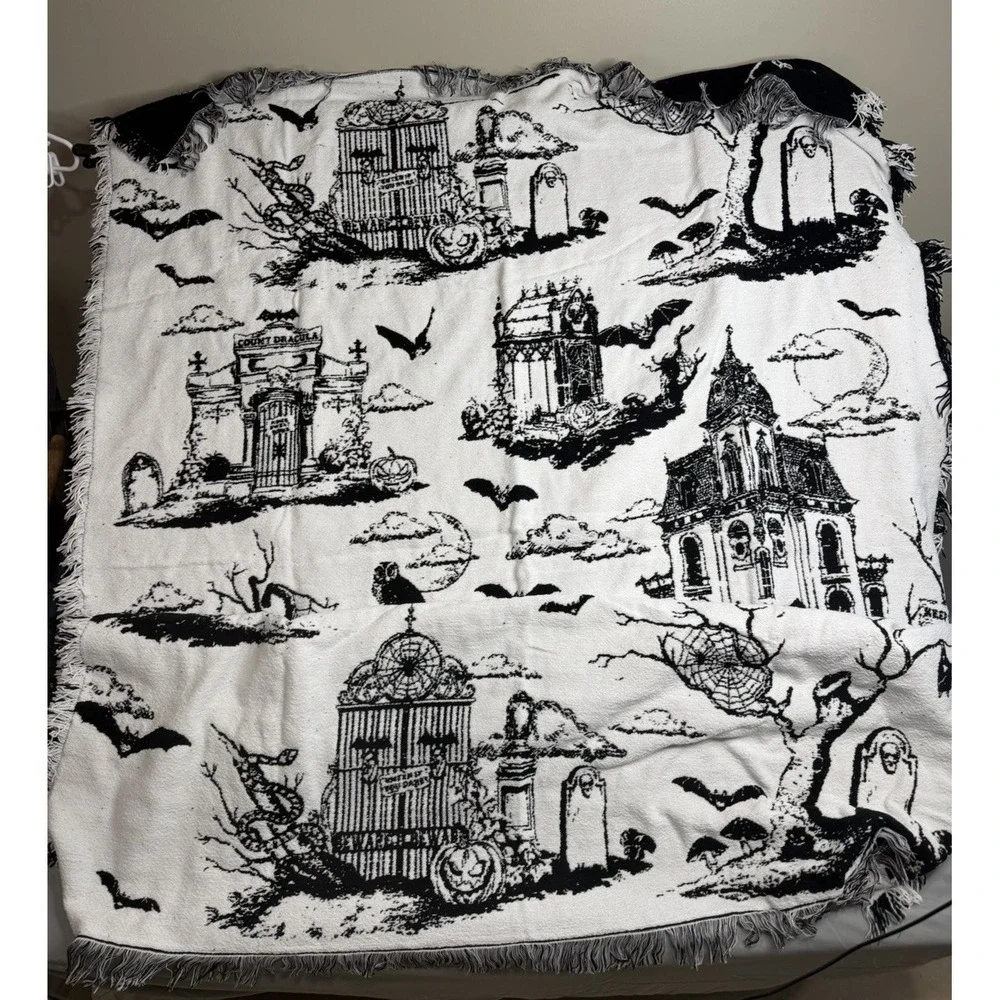 Cynthia Rowley HALLOWEEN Graveyard Throw Blanket Tapestry 50